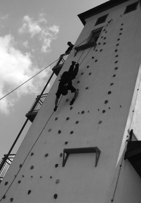 Вооруженная безопасность. Практическое руководство для сотрудников спецслужб - i_124.jpg