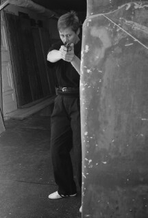 Вооруженная безопасность. Практическое руководство для сотрудников спецслужб - i_137.jpg