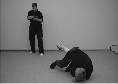 Вооруженная безопасность. Практическое руководство для сотрудников спецслужб - i_156.jpg