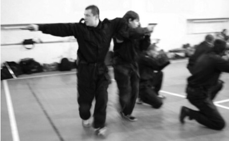 Вооруженная безопасность. Практическое руководство для сотрудников спецслужб - i_183.jpg