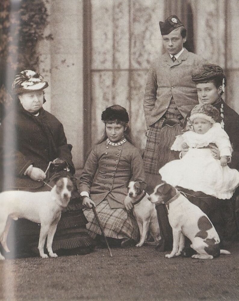 Неизвестная императрица - i_013.jpg