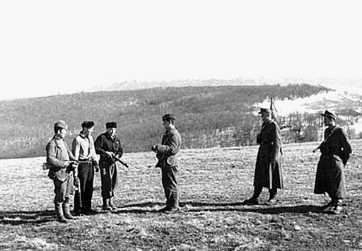 За что Сталин выселял народы? - i_008.jpg