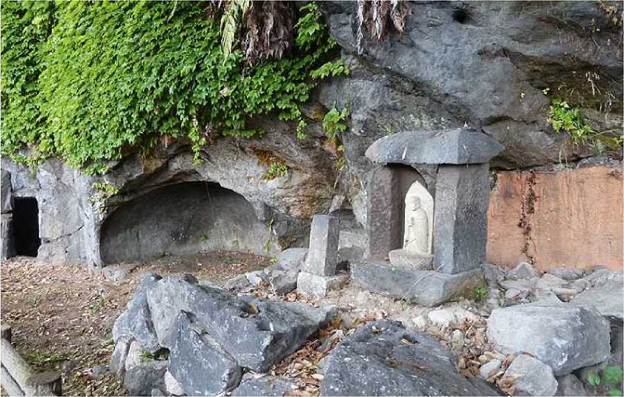 Страна восходящего солнца. Загадки древней истории - i_042.jpg