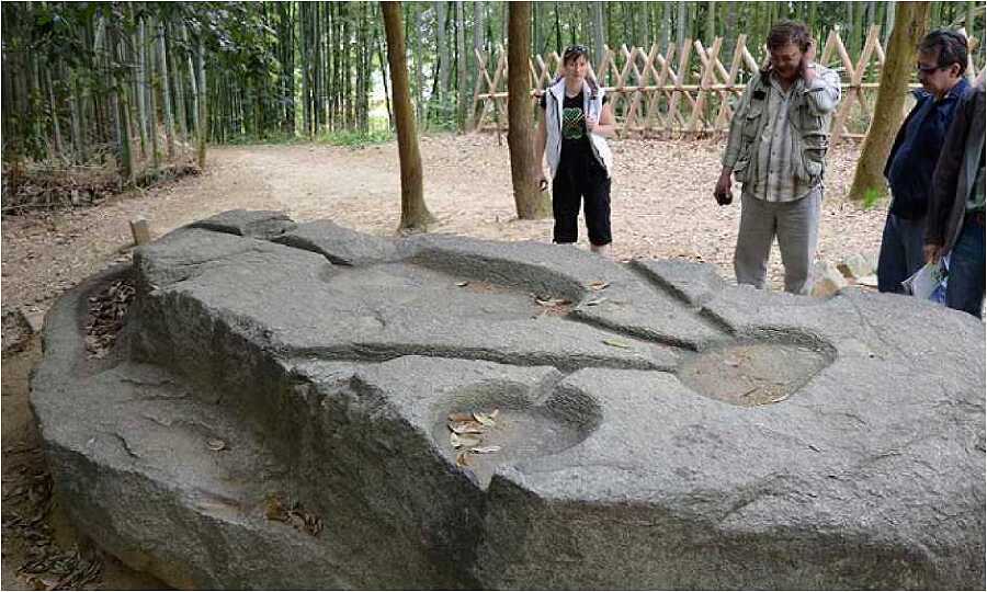 Страна восходящего солнца. Загадки древней истории - i_076.jpg