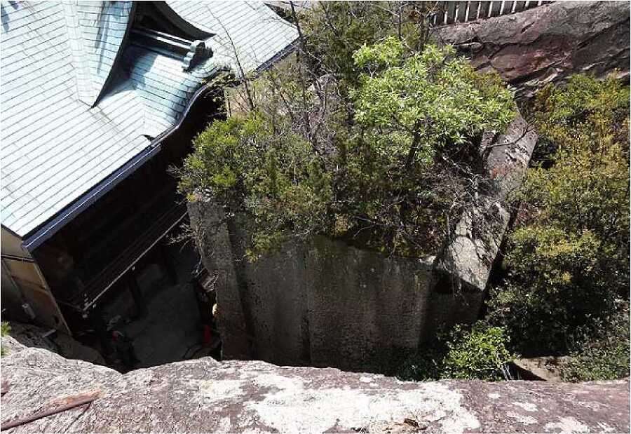 Страна восходящего солнца. Загадки древней истории - i_083.jpg