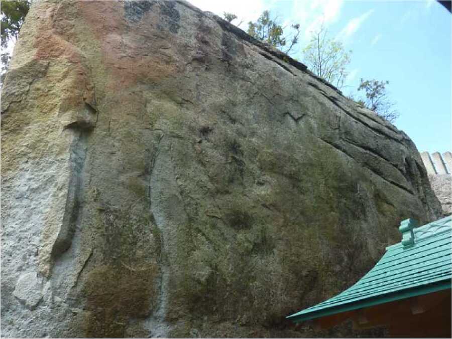 Страна восходящего солнца. Загадки древней истории - i_087.jpg