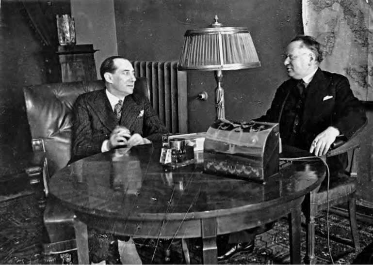 Рискованная игра Сталина: в поисках союзников против Гитлера, 1930-1936 гг. - i_009.jpg