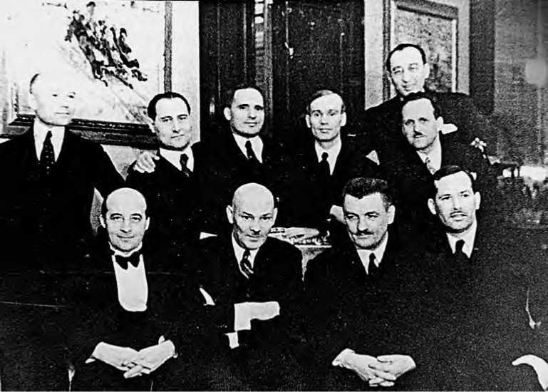 Рискованная игра Сталина: в поисках союзников против Гитлера, 1930-1936 гг. - i_026.jpg