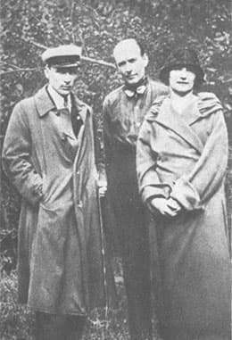 «Я хотел служить народу...»: Проза. Пьесы. Письма. Образ писателя - i_018.jpg