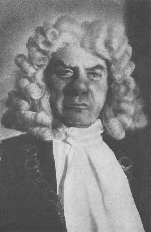 «Я хотел служить народу...»: Проза. Пьесы. Письма. Образ писателя - i_019.jpg