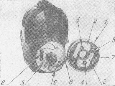 Танк Т-26. Устройство, работа, регулировка и уход - i_035.jpg