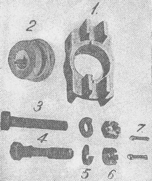 Танк Т-26. Устройство, работа, регулировка и уход - i_036.jpg