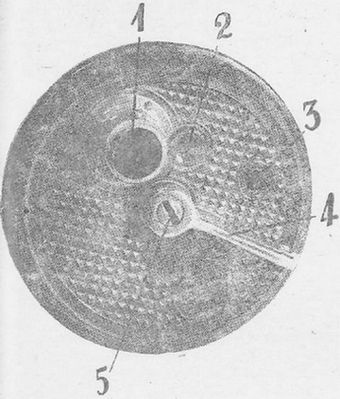 Танк Т-26. Устройство, работа, регулировка и уход - i_044.jpg