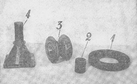 Танк Т-26. Устройство, работа, регулировка и уход - i_072.jpg
