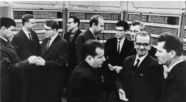 Информационные технологии в СССР. Создатели советской вычислительной техники - i_036.jpg