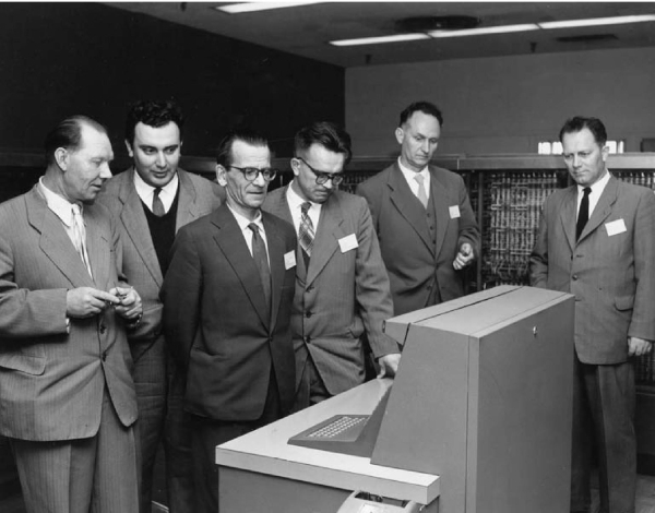 Информационные технологии в СССР. Создатели советской вычислительной техники - i_038.jpg