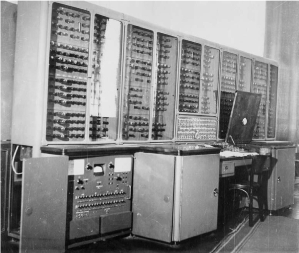 Информационные технологии в СССР. Создатели советской вычислительной техники - i_063.jpg