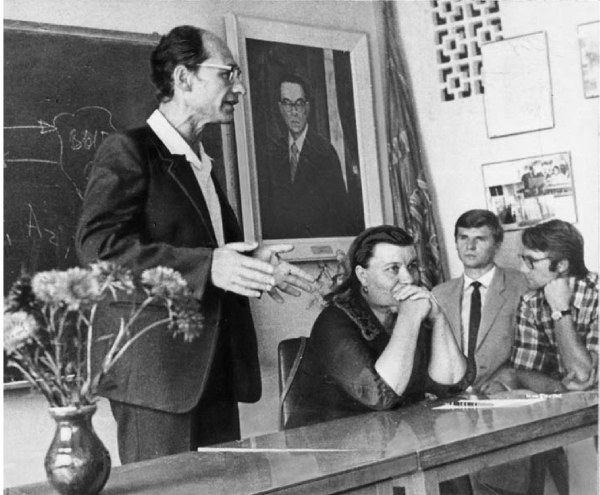 Информационные технологии в СССР. Создатели советской вычислительной техники - i_100.jpg