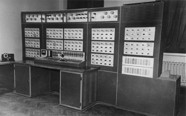 Информационные технологии в СССР. Создатели советской вычислительной техники - i_129.jpg