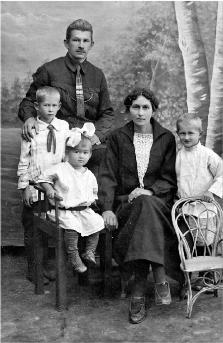 Информационные технологии в СССР. Создатели советской вычислительной техники - i_135.jpg