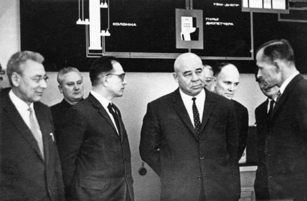 Информационные технологии в СССР. Создатели советской вычислительной техники - i_146.jpg