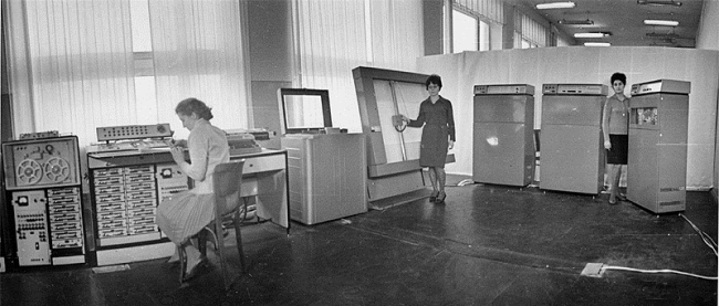 Информационные технологии в СССР. Создатели советской вычислительной техники - i_147.jpg