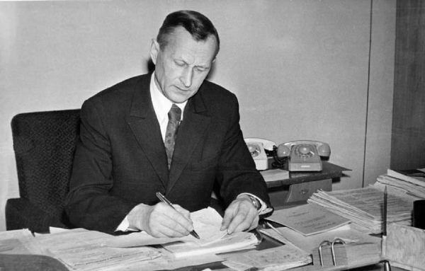 Информационные технологии в СССР. Создатели советской вычислительной техники - i_148.jpg