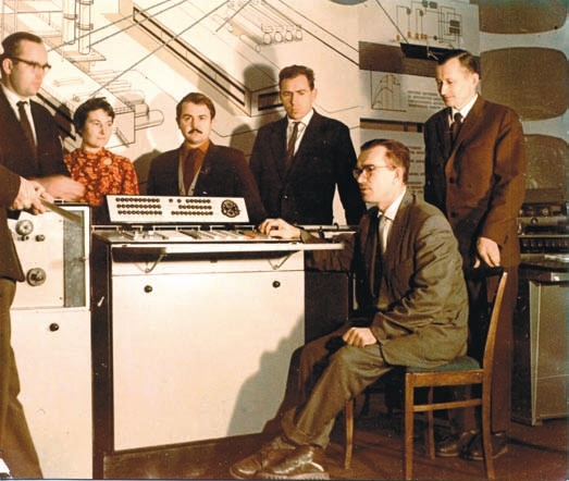 Информационные технологии в СССР. Создатели советской вычислительной техники - i_162.jpg