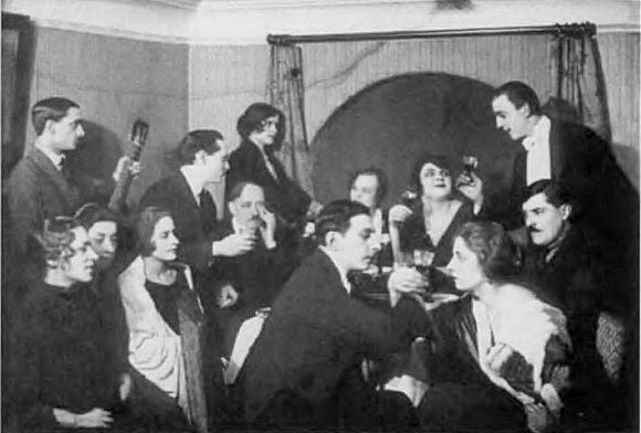 Повседневная жизнь советского города: Нормы и аномалии. 1920–1930 годы. - i_006.jpg