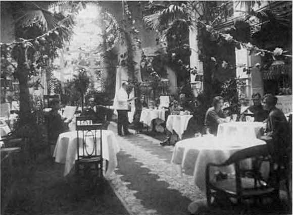 Повседневная жизнь советского города: Нормы и аномалии. 1920–1930 годы. - i_007.jpg