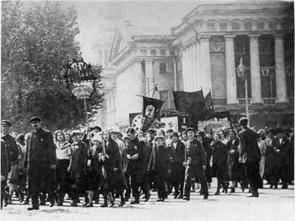 Повседневная жизнь советского города: Нормы и аномалии. 1920–1930 годы. - i_008.jpg