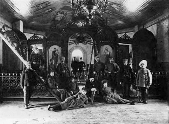 Повседневная жизнь советского города: Нормы и аномалии. 1920–1930 годы. - i_010.jpg