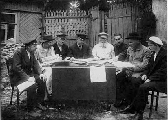 Повседневная жизнь советского города: Нормы и аномалии. 1920–1930 годы. - i_017.jpg