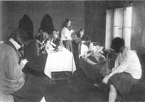 Повседневная жизнь советского города: Нормы и аномалии. 1920–1930 годы. - i_025.jpg