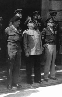 Жуков против Гальдера - i_064.jpg