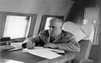 Жуков против Гальдера - i_074.jpg