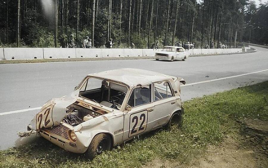 Скорость. Назад в СССР 3 (СИ) - nonjpegpng_d073c715-9028-4e1f-a230-890427396d55.jpg