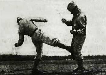 Учебник вымогателя, или Искусство владения навахой, ножом и цыганскими ножницами - _211.jpg_0