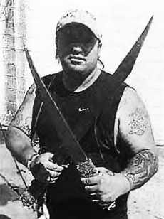 Учебник вымогателя, или Искусство владения навахой, ножом и цыганскими ножницами - _389.jpg