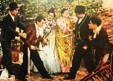 Учебник вымогателя, или Искусство владения навахой, ножом и цыганскими ножницами - _457.jpg