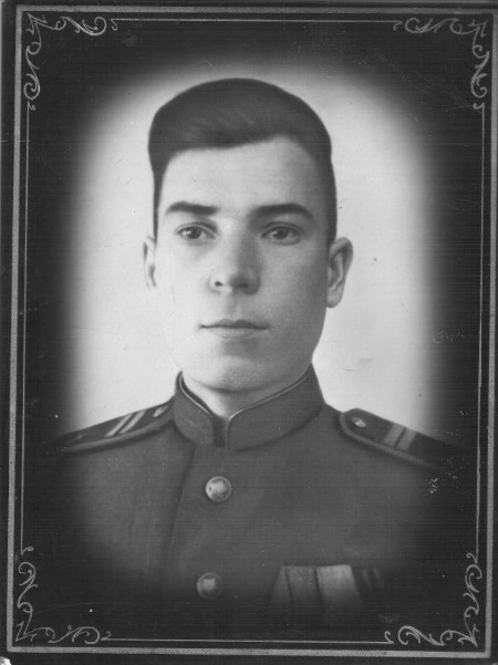 Цветы в огне войны - i_015.jpg