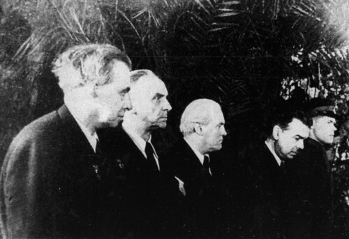 Верность сердцу и верность судьбе. Жизнь и время Ильи Эренбурга - i_013.jpg