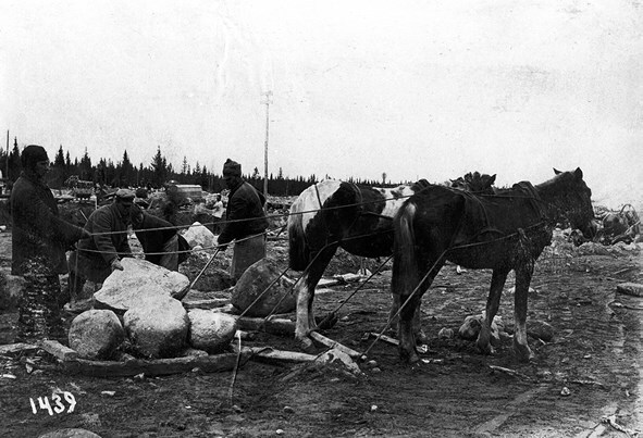 Лагерь и литература. Свидетельства о ГУЛАГе - b00000725.jpg