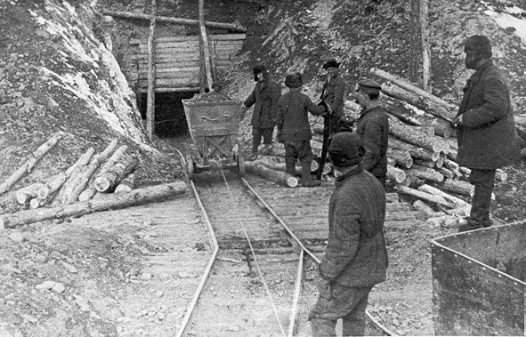 Лагерь и литература. Свидетельства о ГУЛАГе - b00001366.jpg