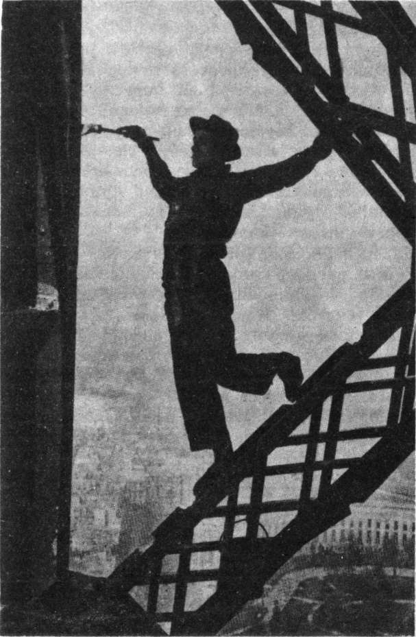 Три минуты истории - i_009.jpg