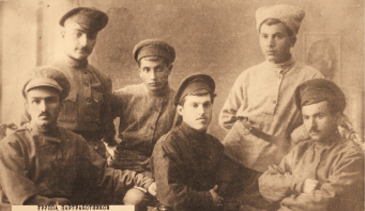 Анастас Микоян. От Ильича до Ильича. Четыре эпохи – одна судьба - i_022.jpg