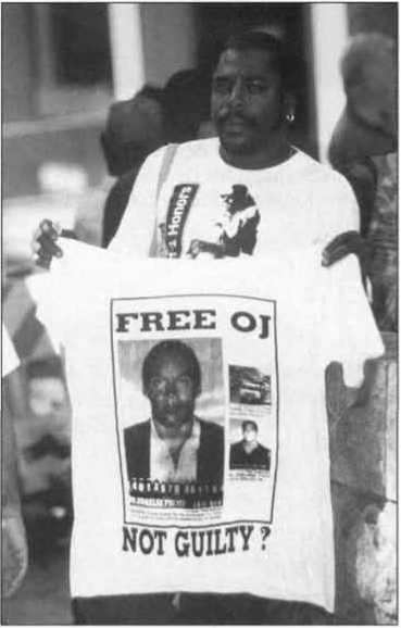 Беспокойный великан. Соединенные Штаты от Уотергейта до Буша против Гора (ЛП) - i_047.jpg