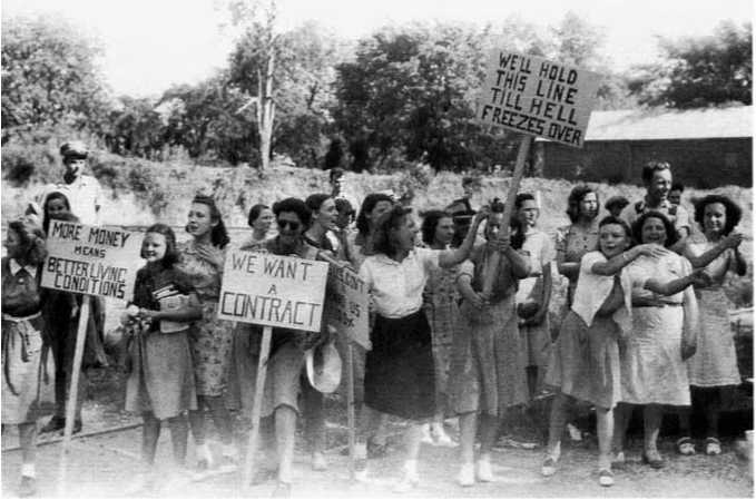 Свобода от страха. Американский народ в период депрессии и войны, 1929-1945 (ЛП) - i_044.jpg