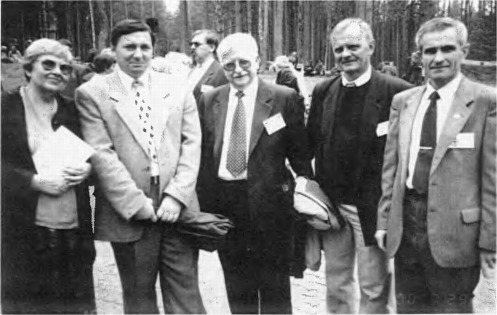 Катынский синдром в советско-польских и российско-польских отношениях - i_081.jpg