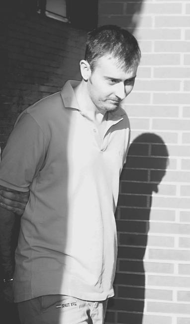 Больные фантазии убийц. Одно из самых подробных исследований психологии маньяков и их извращений - i_006.jpg